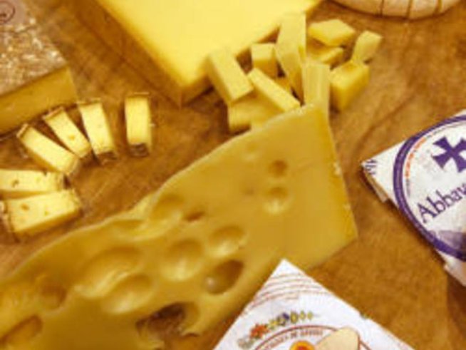 Сирене и кашкавал с палмово масло вече няма да са "млечни продукти"