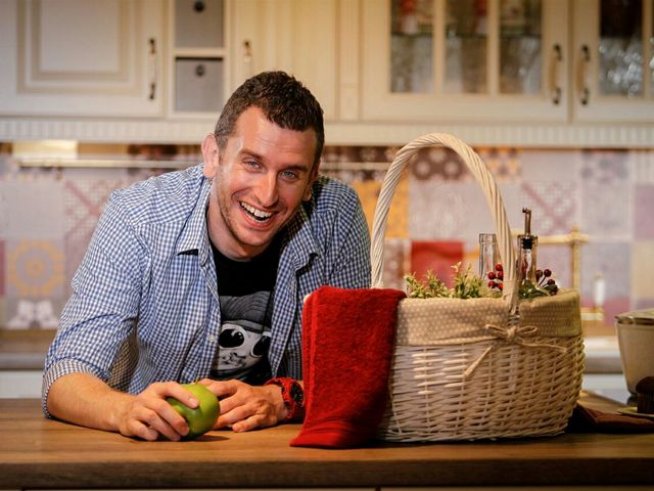 Анатолий Попов - Толик. Снимка: Олег Попов.Кухня aiko