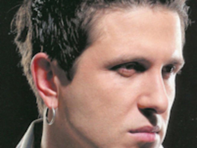 Асен Блатечки с роля в "Стъклен дом"?