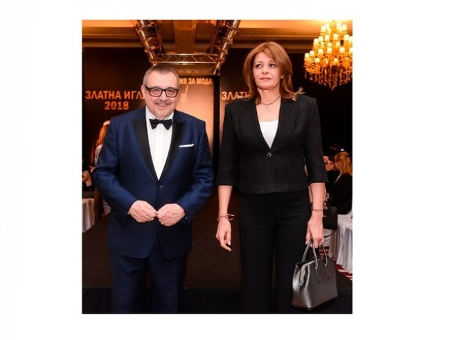 Първата дама г-жа Десислава Радева и проф. Любомир Стойков. Снимка: Хайлайф