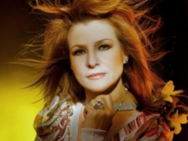 Мими Иванова в ново трио