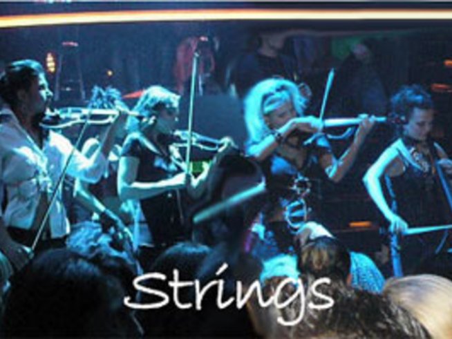 Стрингс  в клуб "Ескейп"