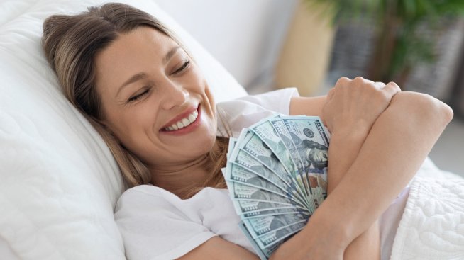 4 зодии, които ще забогатеят през юни. Снимка: istock