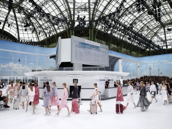 Снимки: Reuters