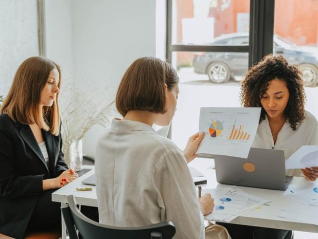 Защо инвестирането е важно за жените?