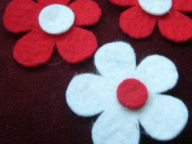 Мартеници от филц