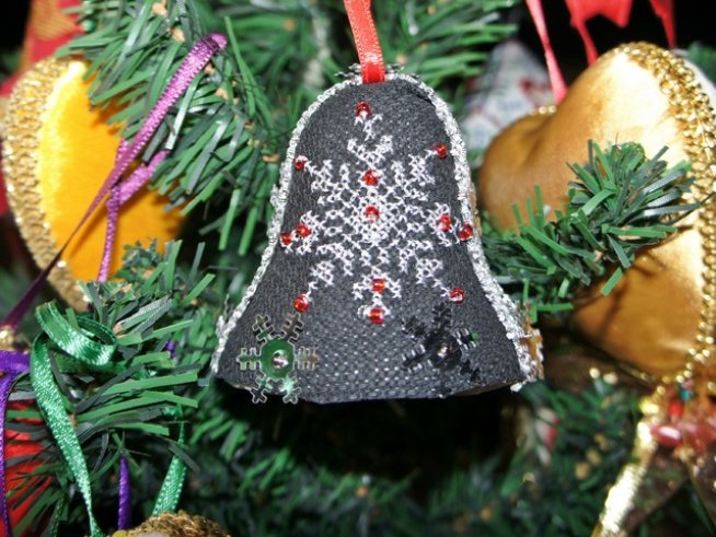 Снимка: Ивет Лолова от коледната изложба-базар в НМ "Земята и хората" на Работилница "Седянка"