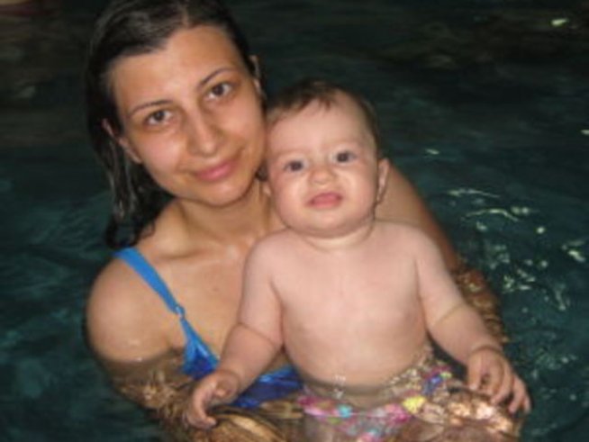 Донка Едрева: Плуването за бебета стимулира моториката и концентрацията им