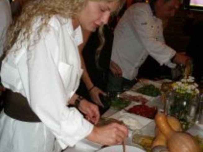 Претендентки за титлата “Мисис България” се състезаваха в готвене