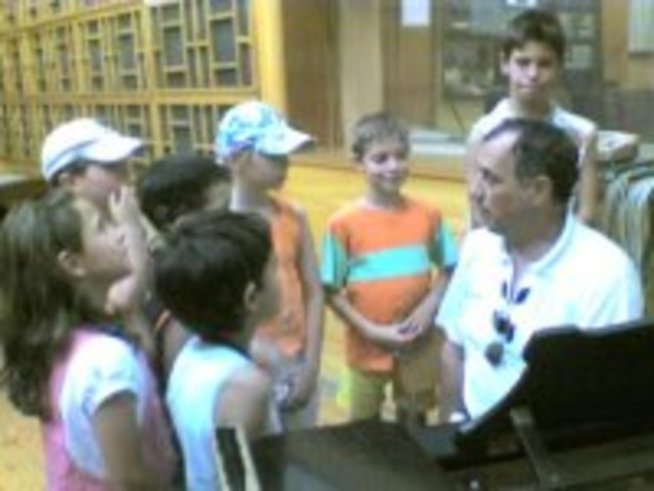 Представление за деца с увреден слух