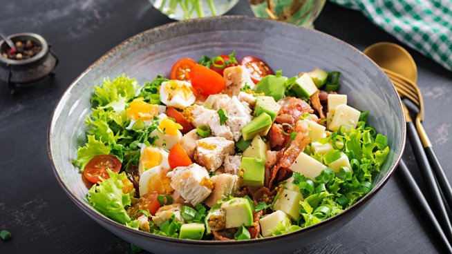 2 рецепти за диетична салата в офиса. Снимка: istock