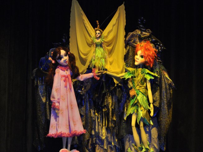 Снимка: Столичен куклен театър, постановка "Питър Пан"