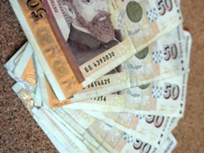 Пари назаем – гледай си работата!