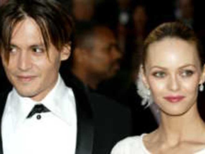 Официално: Джони Деп и Ванеса Паради се разделиха