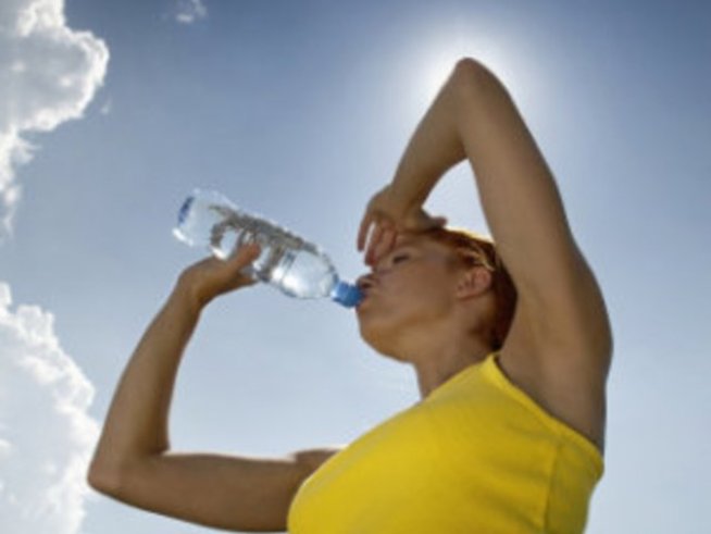 Бутилираната вода може да причини рак на гърдата