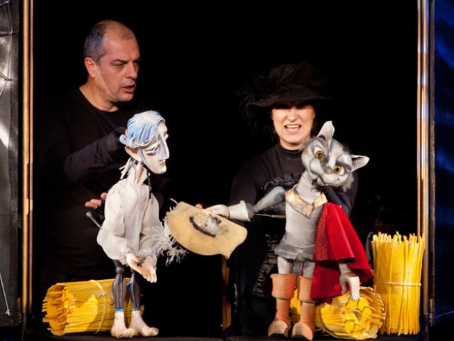 Снимка: Столичен куклен театър, "Котаракът в чизми"