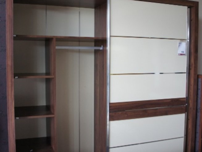 Малки ремонти: Търсене на нов гардероб