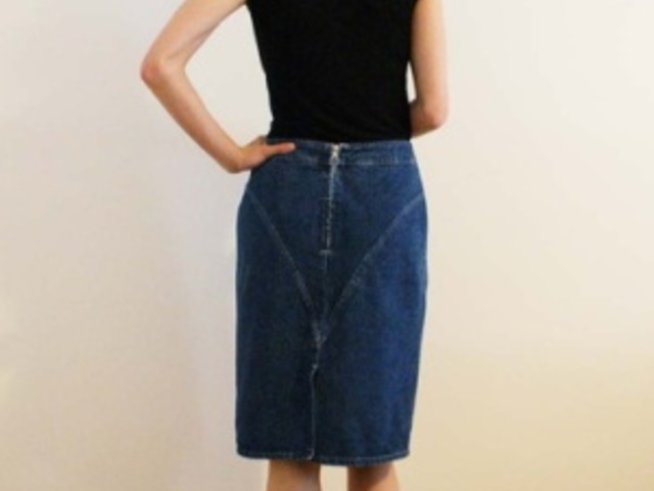 С дънки, но не от главата до петите