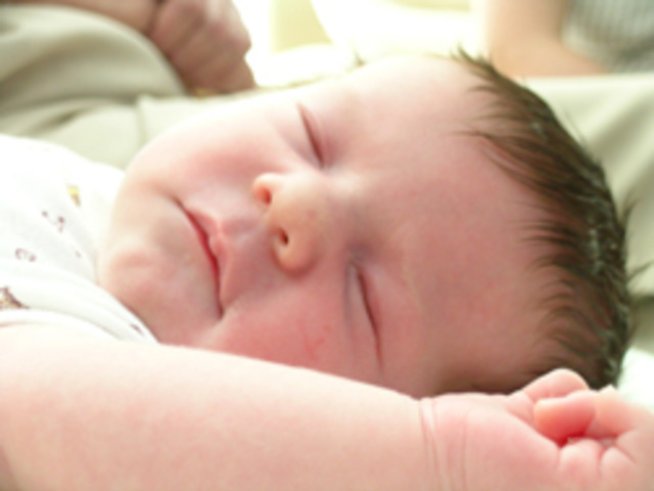 У дома с новороденото бебе