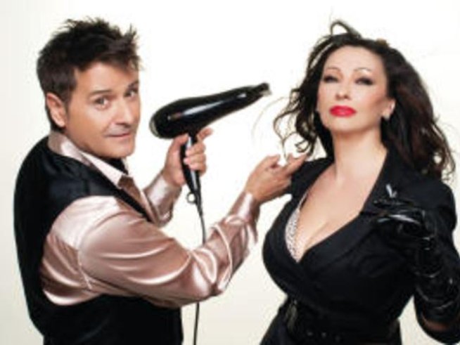 Дует Ритон тръгват на турне с по 10 тоалета