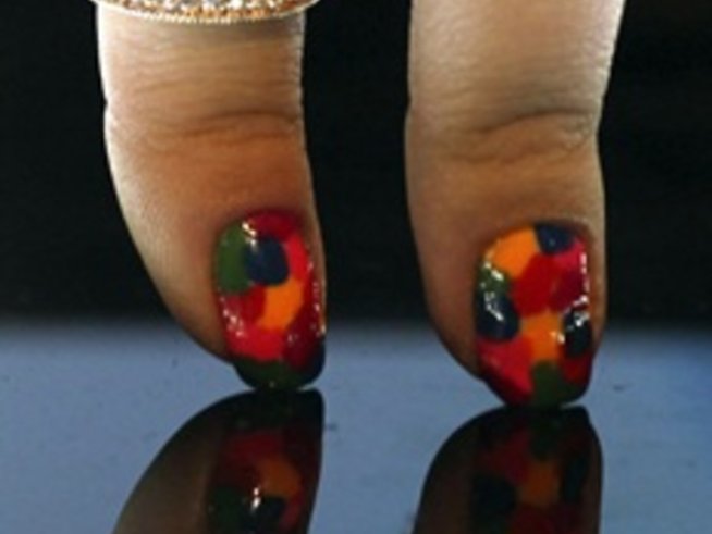 Бразилия показа модно ревю на пръсти с маникюр