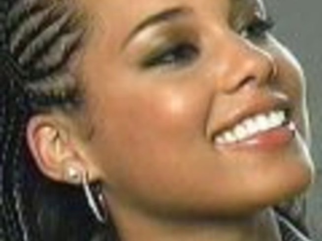 Турне Ladies First 2004  -  Сащ