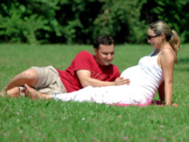 На почивка с бременно коремче