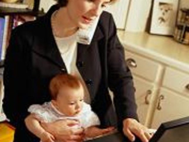 Майка и работеща жена