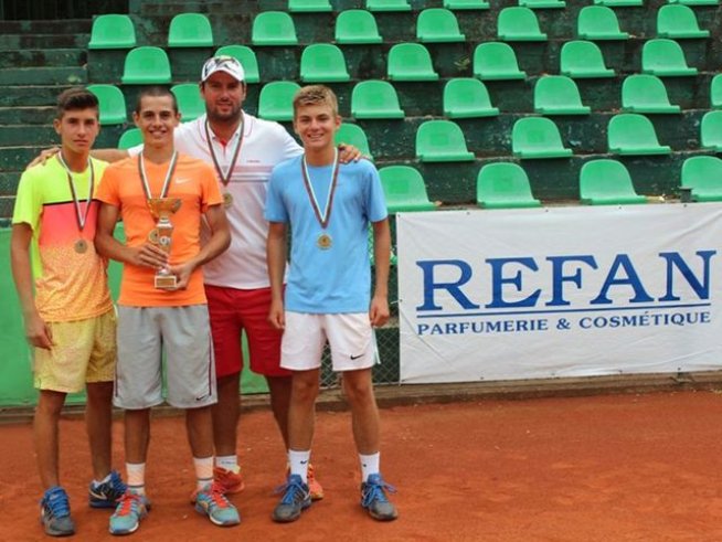 „Рефан България“  подкрепи държавните първенства по тенис за юноши и девойки