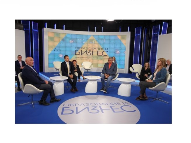 Снимки: Димитър Кьосемарлиев, фотограф на Investor Media Group
