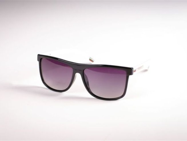 Лилавото носи сила, власт и сексапил