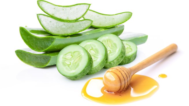 4 охлаждащи маски за лице с краставица – намаляват торбичките под очите. Снимка: istock