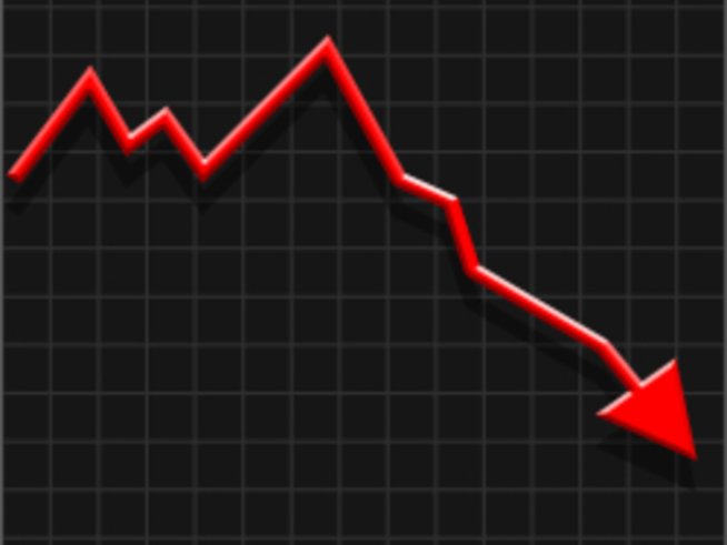 Купуваме евтина храна и носим стари дрехи