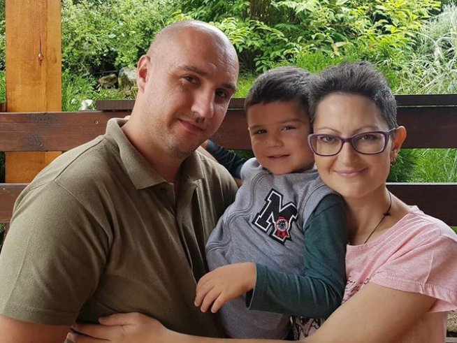 Анастасия и семейството й. Снимка: Facebook