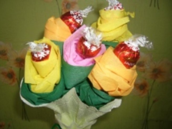 Букети от шоколадови бонбони – вкусни, романтични и незабравими