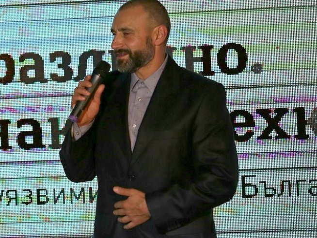 Калин Вельов