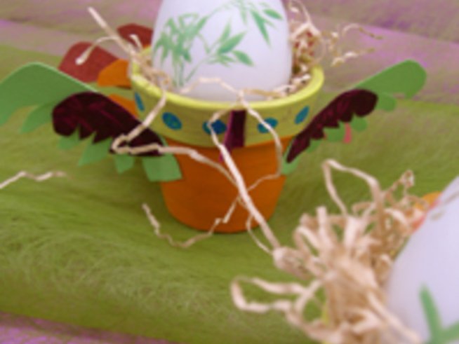 Поставки за яйца с истински перца