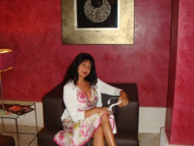 Жанет Найденова: Възхищавам се на българската жена