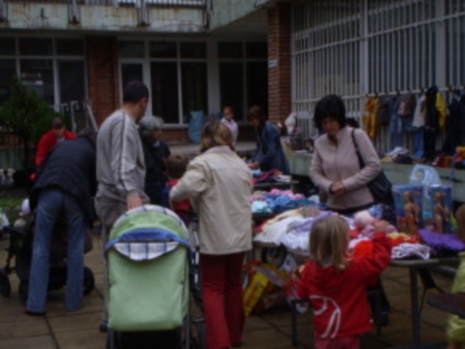 Успешно премина десетият базар за родители