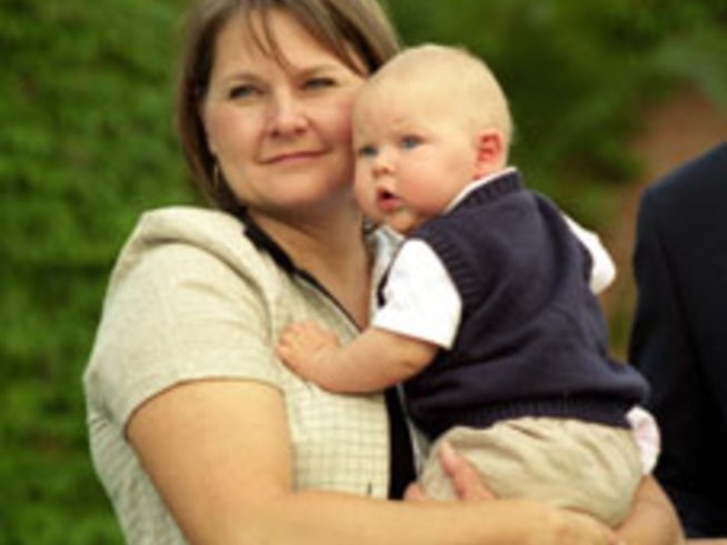 Дават 160 лв. за детегледачка