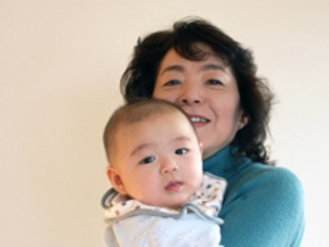 Да каним ли бабите да помагат след раждането