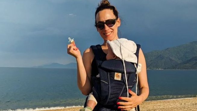 Ето как поддържа форма актрисата Искра Донова след раждането. Снимка: instagram профил на актрисата.