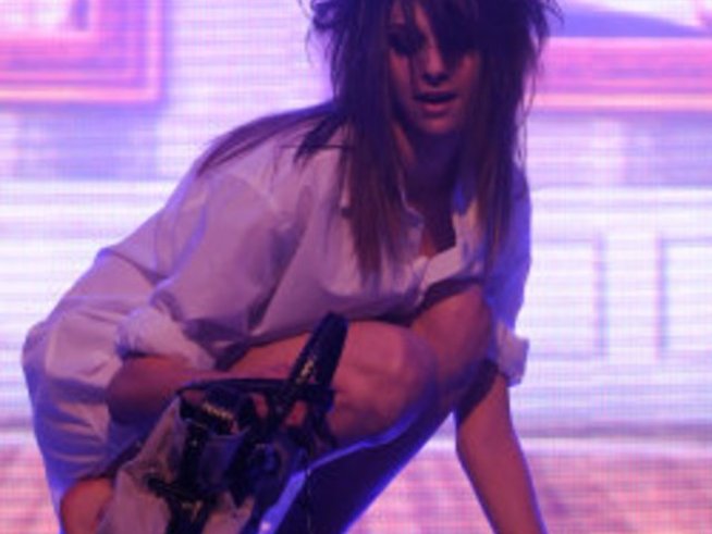 Прическите в медно русо и огнено червено през 2010-а