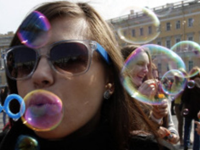 Изберете слънчеви очила според формата на лицето