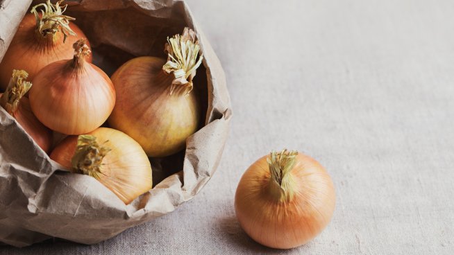Защо лукът трябва да присъства всеки ден на трапезата