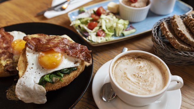 Прясното мляко причинява подуване на корема. Снимка: istock