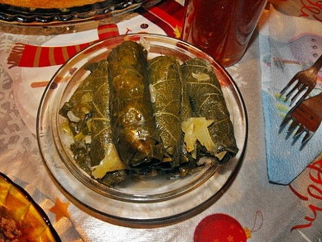 Сарми, лозови, зелеви, постни, месни