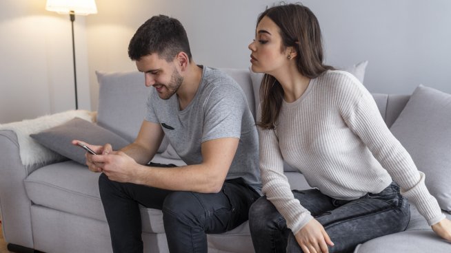 Глупави грешки, с които привличате емоционално недостъпни мъже. Снимка: istock