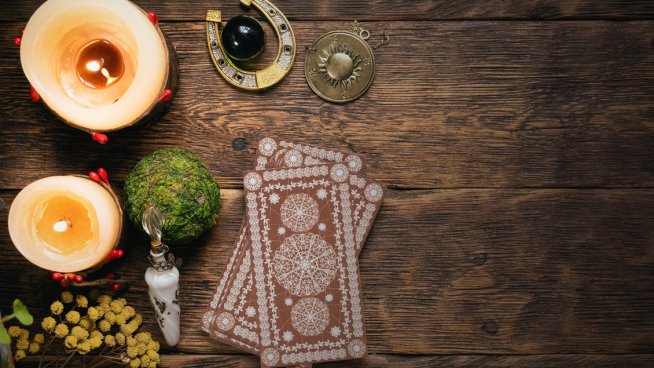 Таро хороскоп за почивните дни (24 – 26 май). Снимка: istock