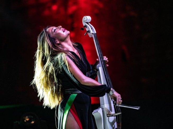 BOND ще направят премиера на чисто нови композиции на концерта си в София